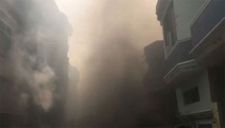 पाकिस्तानको कराँचीमा विमान दुर्घटना