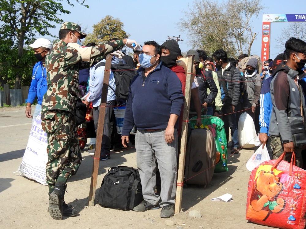 पछिल्लो २४ घण्टामा ३ सय २३ जनामा कोरोना संक्रमण पुष्टि÷४ हजार बढीमा संक्रमण