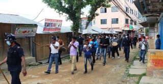 खोटाङमा सांकेतिक हतियार प्रदर्शन