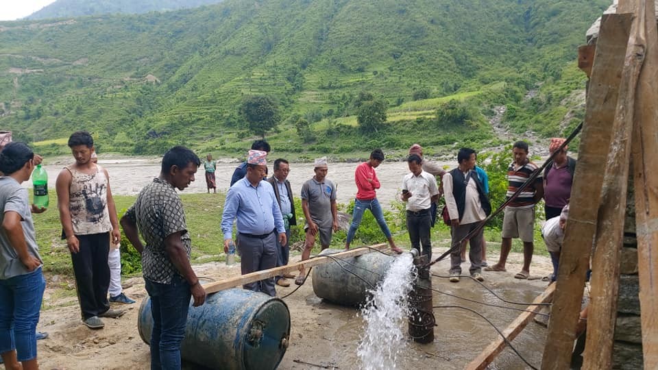 बतासेको भँडारेघाटमा सुरु गरिएको लिफ्टीङ योजनाको काम ७० प्रतिशत पुरा