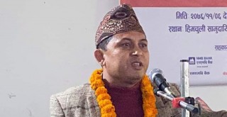 गाउँपालिका अध्यक्षमाथि कार्यालयमै छुरा प्रहार