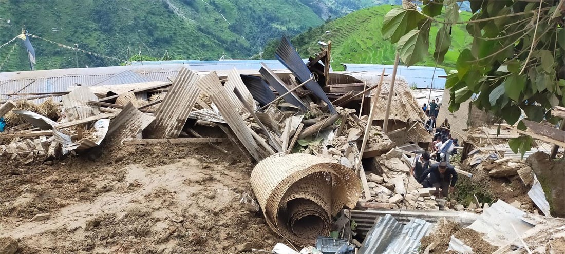 Sindupalchok Pahiro 1.jpg