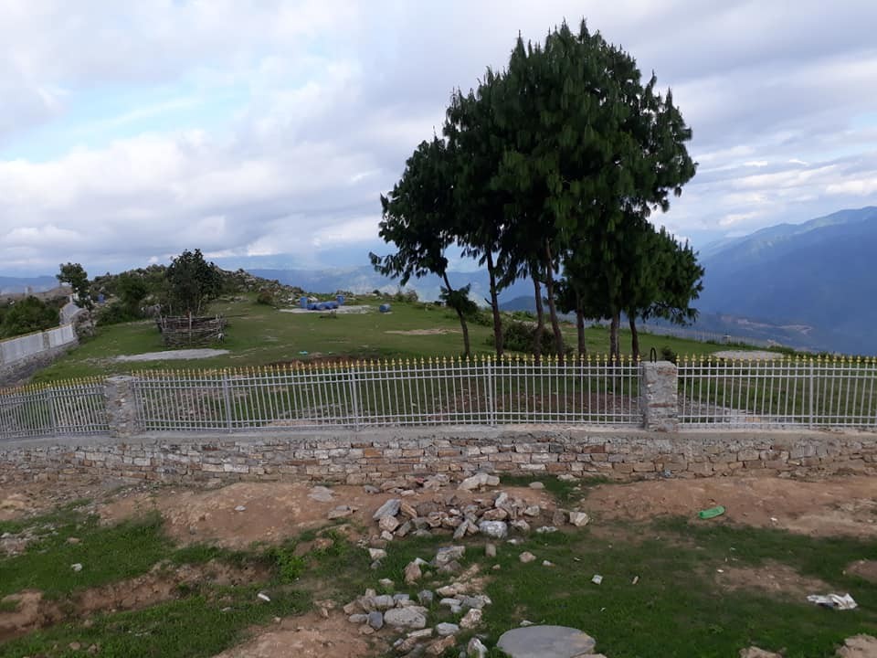 rock garden at halesi (wall-500m) photo_khotang nepalwide.jpg