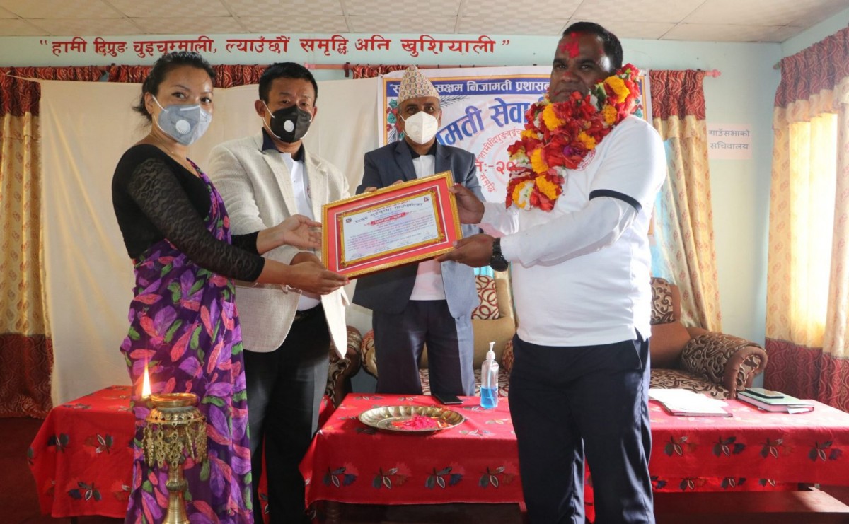 Mansuri Sir.jpg