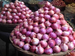 बढी मूल्यमा प्याज बिक्री गर्ने एक व्यवसायी पक्राउ