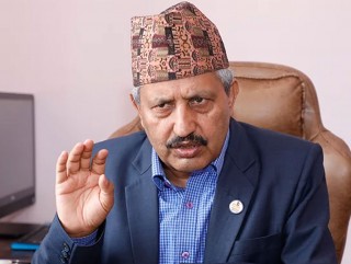 तत्काल विद्यालय नखोल्न शिक्षामन्त्री पोखरेलको आग्रह
