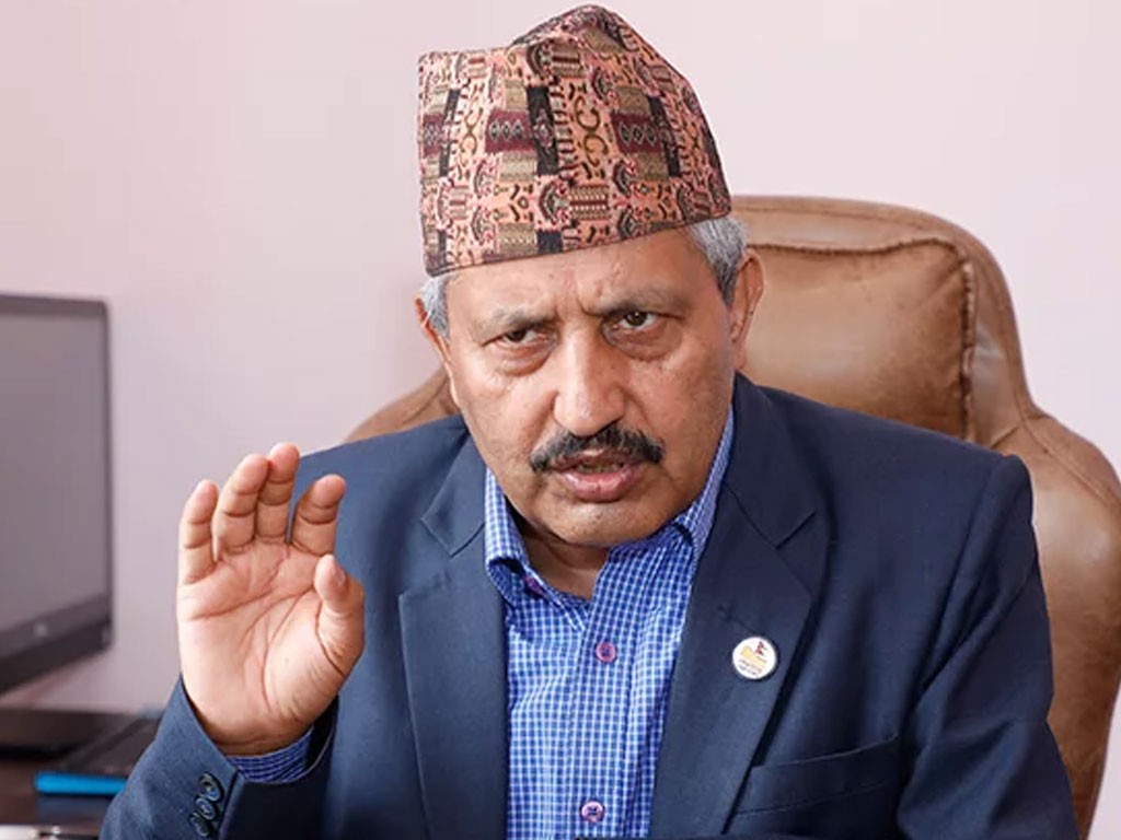 तत्काल विद्यालय नखोल्न शिक्षामन्त्री पोखरेलको आग्रह