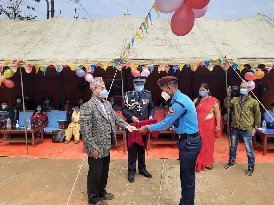 खोटाङमा उत्कृष्ट कार्य गर्ने सात जना प्रहरी पुरस्कृत