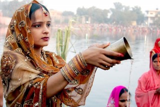 उदाउँदो सूर्यलाई अर्घ दिएसँगै छठ पर्व सम्पन्न