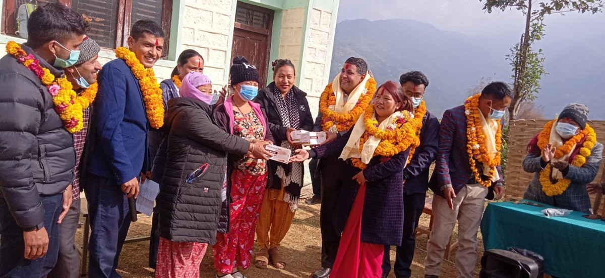बर्थिङ सेन्टरमा सुत्केरी हुन नसकेका गर्भवतीलाई नगरपालिकाको सहयोग