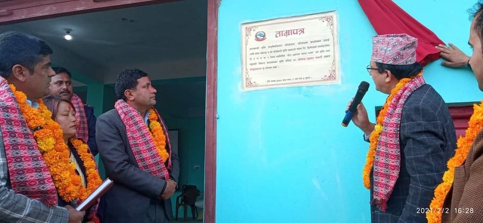 दिक्तेलमा मकैको बीउ प्रशोधन प्लान्ट भवन निर्माण