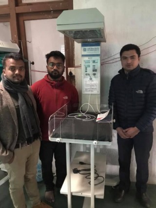 अस्पताललाई ज्योती बिकास बैंकको बेबी वार्मर
