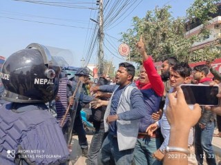 प्रधानमन्त्री केपी  ओलीविरुद्ध विराटनगरमा जुलुस
