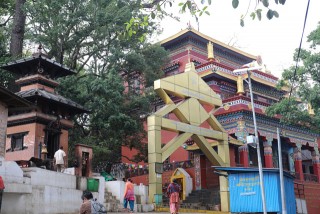 उद्घाटन तामझाम, काम सुनसान