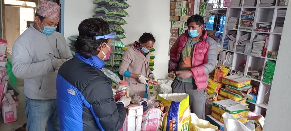 कालोबजारी नियन्त्रणका लागि साकेलामा बजार अनुगमन, म्याद गुज्रेका सामग्री नष्ट