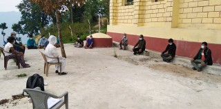 खोटेहाङमा क्वारेन्टिनमा बसिरहेका संक्रमितलाई मनोसामाजिक परामर्श