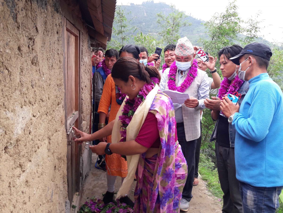 balidan school at dalphu (opening ceremony-n) photo_daman1.jpg