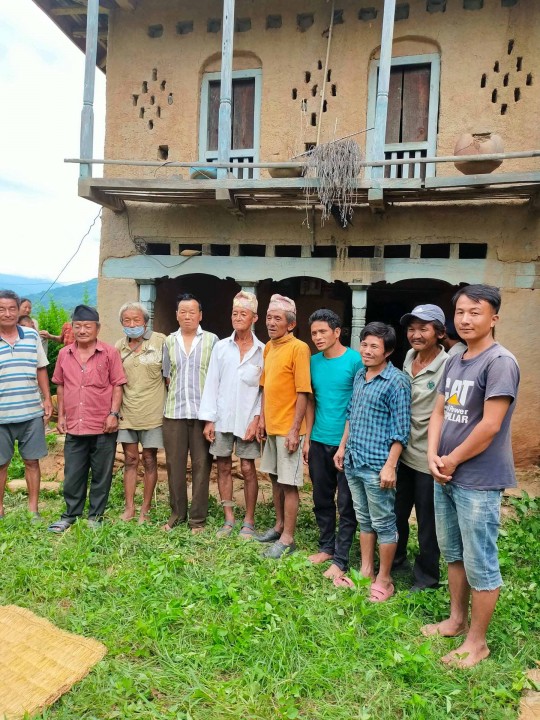 returnes from india after 52 years at batase photo_khotang1.jpg