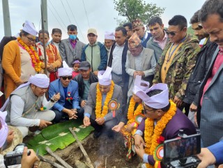 यलम्बरको सय फिट अग्लो शालिक सहितको पार्क शिलान्यास