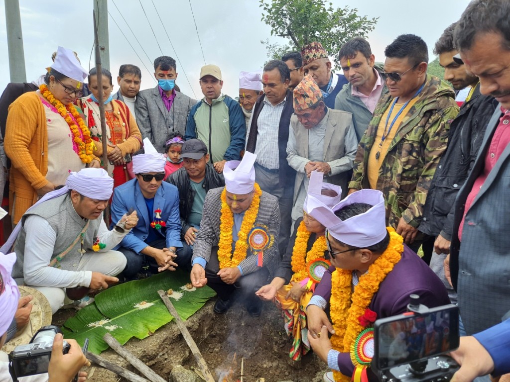 यलम्बरको सय फिट अग्लो शालिक सहितको पार्क शिलान्यास