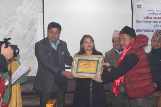 वैदेसिक रोजगारबाट फर्किएर गाउँमा स्वरोजगार बनेका रिटर्नीलाई सम्मान