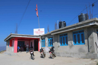 चिसो बढेपछि जन्तेढुंगामा हप्ता दिनका लागि विद्यालय बन्द