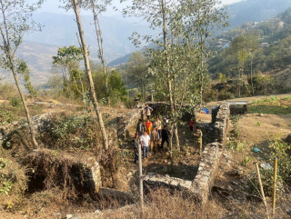 जनजाती संग्रहालयको अलपत्र भवनमा हुर्कियो उत्तिस, आङकाजीले गरे अवलोकन