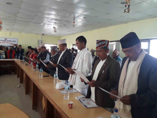 खोटाङका १० स्थानीय तहका नवनिर्वाचित प्रमुखले लिए शपथ
