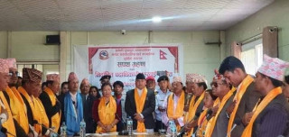 नौ जनप्रतिनिधिले चाम्लिङ भाषामा पद तथा गोपनीयताको शपथ लिए
