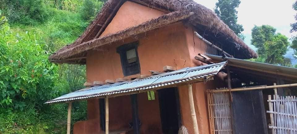 earth quake-khotang_photo2.jpg