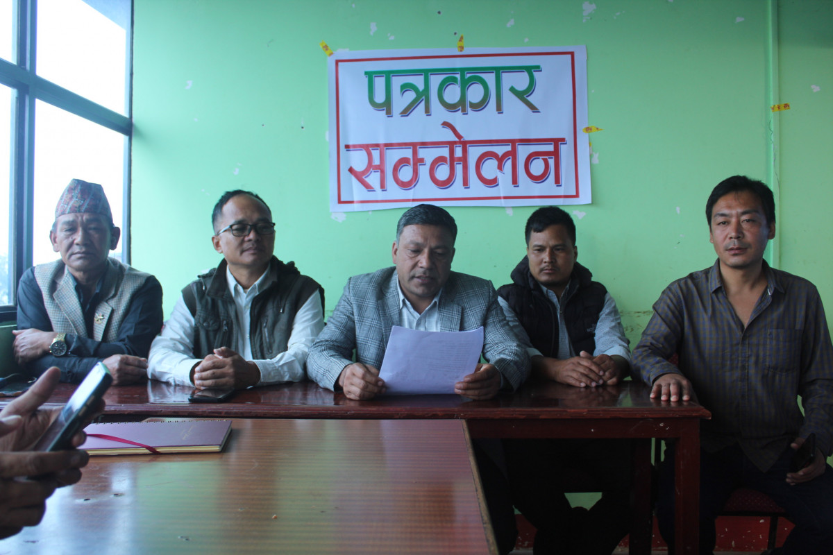 जसपा खोटाङका अध्यक्षसहित ३९ नेताले गरे पार्टी परित्याग