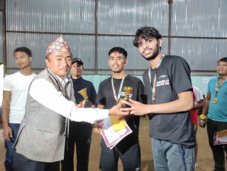 खुला डवल व्याडमिन्टन प्रतियोगीतामा एलिस र सविन प्रथम