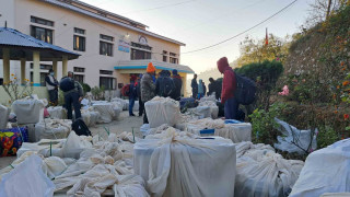 खोटाङ : आइपुग्यो मतपेटिका (फोटो फिचर)
