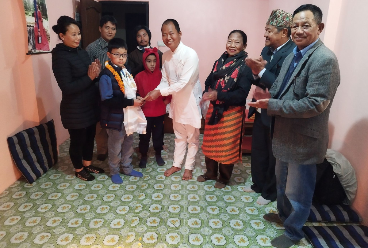 मुन्दुमी विधिबाट संमृद्धको जन्मदिन मनाइए