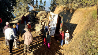 बस दुर्घटना हुँदा खोटाङमा चार घाइते