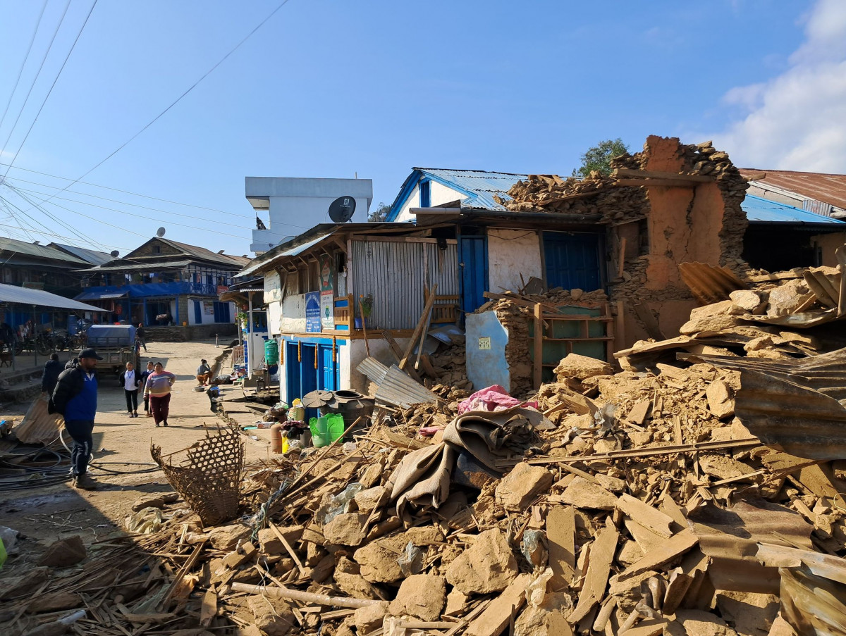 खोटाङ आगलागी पीडितका लागि प्रदेश सरकारले पठायो राहत