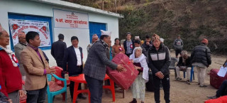 ज्येष्ठ नागरिकलाई फाइवरको सिरक