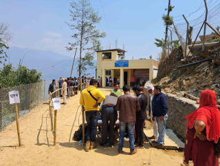 खोटाङ उद्योग बाणिज्य संघको नेतृत्व चयनका लागि मतदान जारी