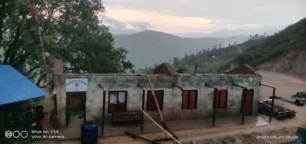 हावाहुरीले घर तथा विद्यालयमा क्षती