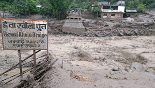 बाढी पहिरोका कारण पुर्बी पहाडमा ज्यान गुमाउनेको संख्या आठ पुग्यो, २७ सम्पर्कविहिन