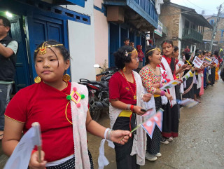 दिक्तेलमा फहराइए नेपाल सहित १४ देशका झण्डा