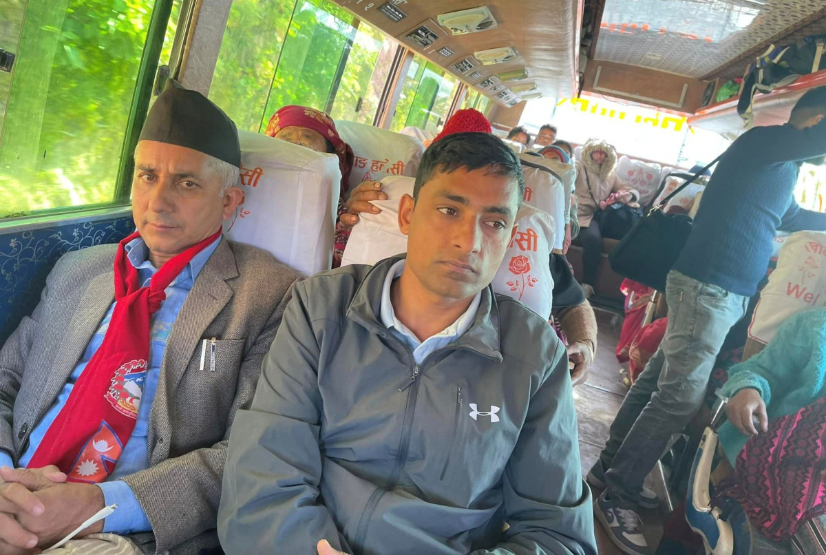पाठेघर खसेका महिलालाई उपचारका लागि नगरले पुर्‍यायो अस्पताल