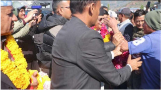 धनकुटामा एमालेका अध्यक्ष ओलीलाई आक्रमण प्रयास