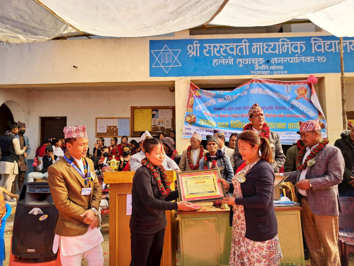 saraswati mavi arkhoule (iv).jpeg