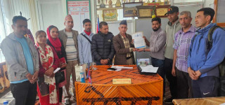 सडक स्तरोन्नी एबं मर्मतका लागि पहल गर्न रास्वपाको माग