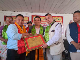 पत्रकार शेर्पालाई आदिवासी जनजाती महासंघको सम्मान