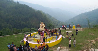 खोटेहाङको वाप्लुखास्थित सुम्लिखामा यलम्बर पार्कको स्थापना