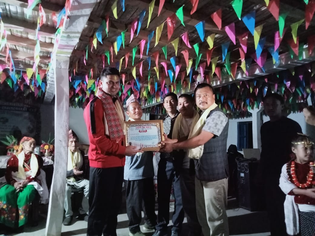 पत्रकार भट्टराई कुभिन्डेमा सम्मानित