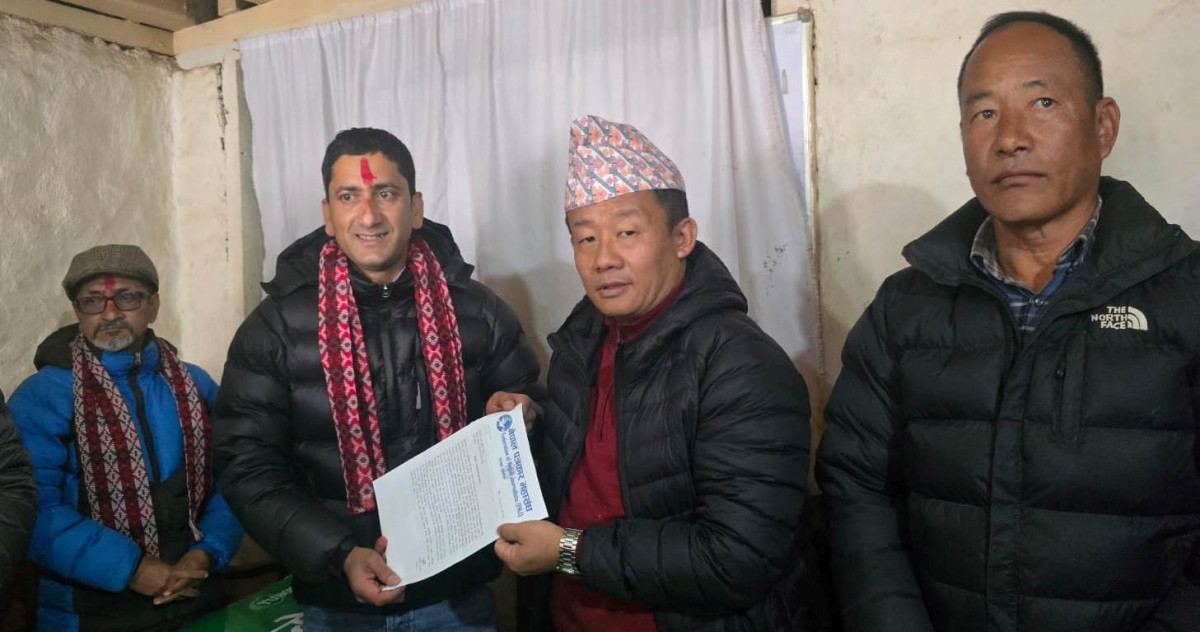 पत्रकार महासंघ खोटाङको भवन निर्माणका लागि भौतिक पूर्वाधारमन्त्रीलाई ज्ञापनपत्र