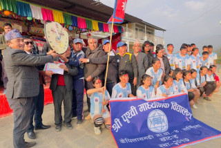 पृथ्वी माध्यमिक विद्यालय बाक्सिलाले आफ्नौ बनायो राष्ट्रपति रनिङ शिल्ड